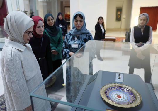 Emine Erdoğan, Ummandaki Ulusal Müzeyi ziyaret etti