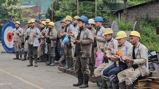 14 yıl önce grizu patlamasında ölen 30 madenci anıldı