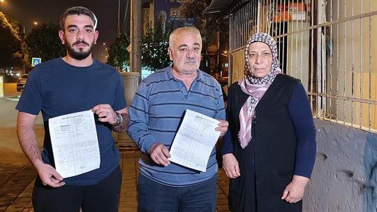 İki ay arayla komşuları tarafından darbedildiler; babanın dişleri kırıldı, anne ile oğlu bıçaklandı