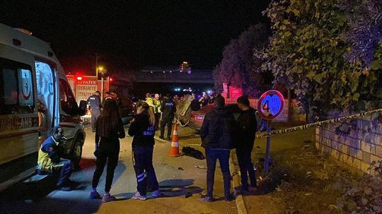 Osmaniye’de 3 aracın karıştığı zincirleme kazada 2 ölü, 7 yaralı