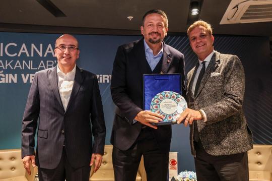 Hidayet Türkoğlu sağlığın ve sporun zirvesine konuk oldu