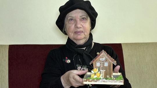 İnşaat ustası babasının yaptığı eski Edirne evlerini, rölyefle buluşturdu