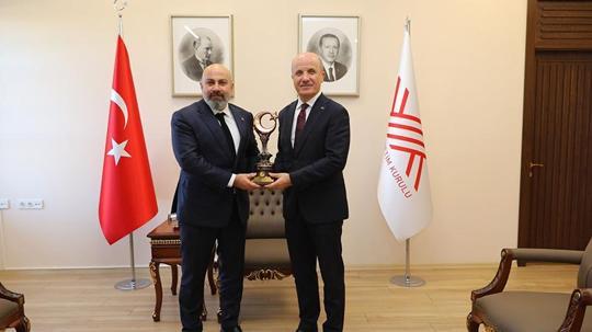 RDÜ Mütevelli Heyet Başkanı Barış Çakmakçı'dan YÖK Başkanı Prof. Dr. Erol Özvar’a ziyaret