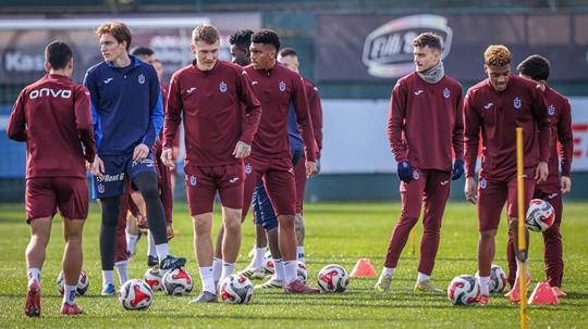 Trabzonspor, Gençlerbirliği maçı için Ankara’ya gitti