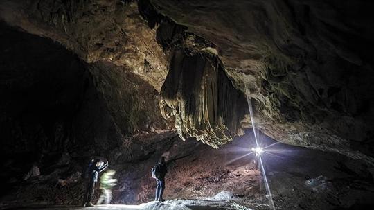 Şemdinli'deki Nehri Mağarası turizme kazandırılmayı bekliyor