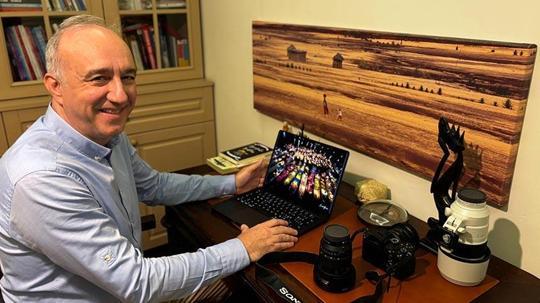 Yaşamla ölüm arasında görev yapan doktor, 'uluslararası fotoğraf sanatçısı' oldu
