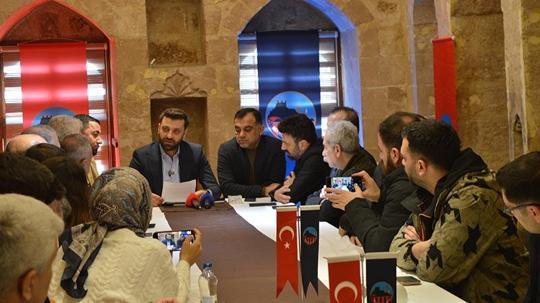 Mardin 1969 Spor, bahis soruşturmasında ceza alan teknik direktörle yola devam kararı aldı