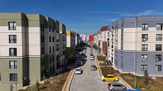 Adana'da kalıcı konutlar yüzde 98 seviyesinde tamamlandı