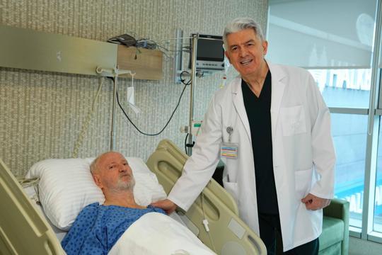 12 santimlik anevrizma kapalı yöntemle onarıldı