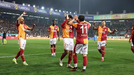 Galatasaray, Çaykur Rizespor’u 3 golle geçerek 3 puanı kaptı