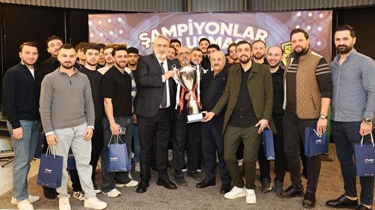 Gebze’de çifte şampiyonluk coşkusu