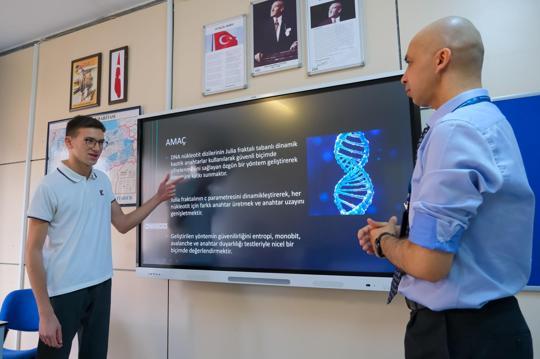 TED Ankara Koleji öğrencisi TÜBİTAK Proje Yarışması’nda bölge birincisi oldu