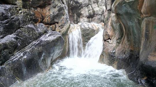 Spil Dağı Milli Parkı'ndaki 'Saklı Kanyon' yeniden akmaya başladı