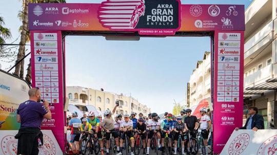 AKRA Gran Fondo Antalya’da pedallar ‘Yeşil Gelecek’ için dönecek