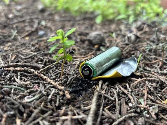 Lise öğrencilerinden çevre bilinci için atık pil toplama hareketi