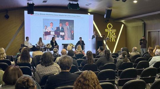 Güven Hastanesi’nde ‘Sağlığa Yön Veren Kadınlar’ programı