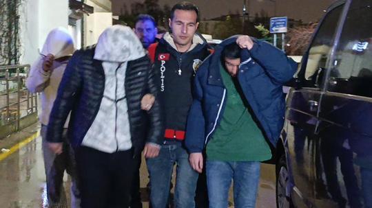 Sigara tartışmasında kardeşlerden 1’ini öldürüp, 2’sini yaralayan 5 şüpheli tutuklandı