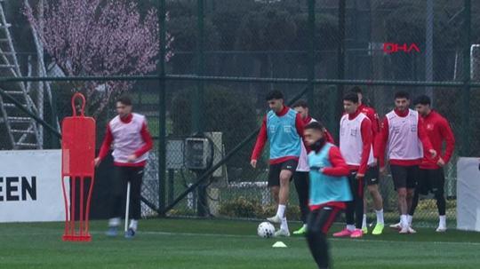 A Milli Futbol Takımı, Romanya maçı hazırlıklarını sürdürdü