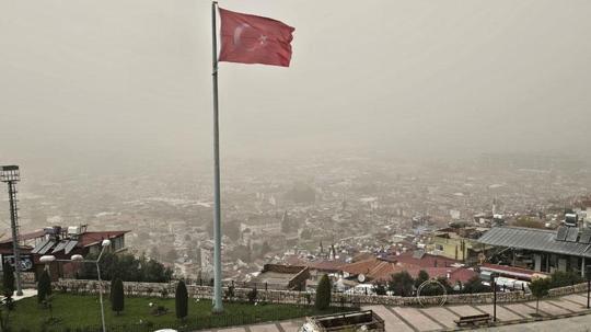 Hatay'da toz taşınımı etkisini sürdürüyor