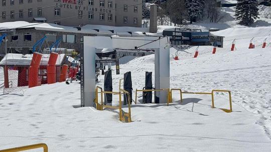 Uludağ'da kar var, tatilci yok