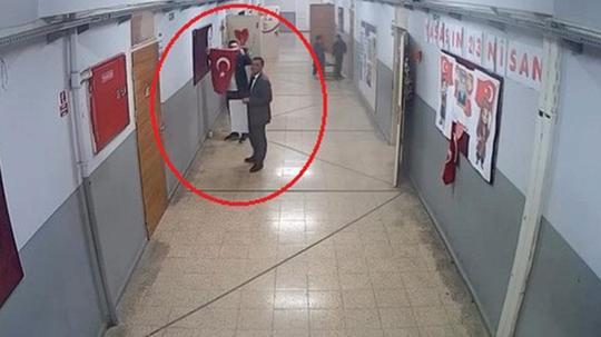 Öğrencilerin bayrak hassasiyetini sosyal deneyle test ettiler