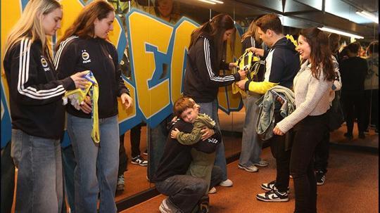 EuroLeague şampiyonu Fenerbahçe Opetli basketbolcular, taraftarlarla buluştu