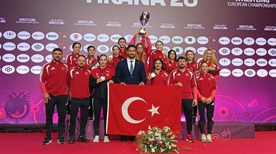 Kadın Güreş Milli Takımı, 122 puanla Avrupa ikincisi oldu