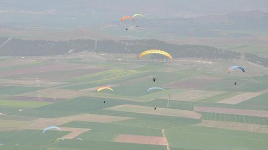Türkiye Yamaç Paraşütü Hedef Yarışması Gaziantep 2026 başladı