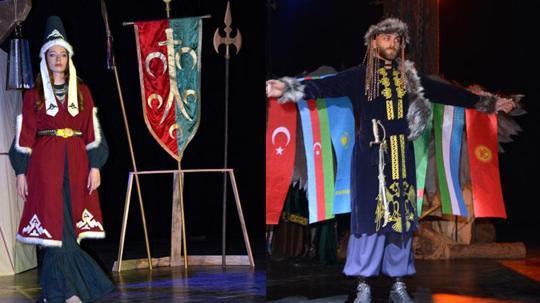 Türk dünyasının kültürel mirasını yeniden tasarlayıp, defileyle tanıttılar