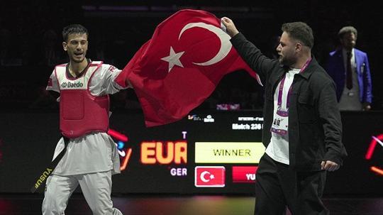 Yusuf Yünaçtı, Avrupa Para Tekvando Şampiyonası'nda altın madalya kazandı