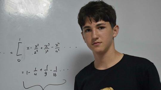 Doruk, Almanya'daki matematik olimpiyatlarında dünya birincisi oldu
