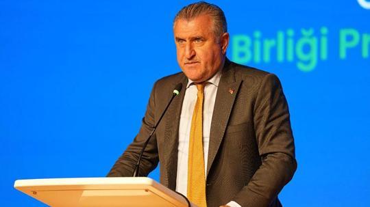 Bakan Bak: Gençlerimiz, sporcularımız ve Sıfır Atık Vakfı'yla güzel işler yapacağız