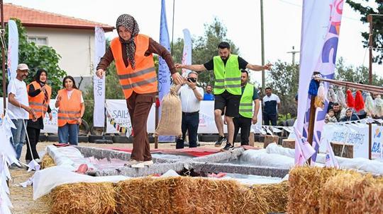 5 yıldızlı tatil ödüllü 'Köy Survivor'da kıyasıya yarıştılar