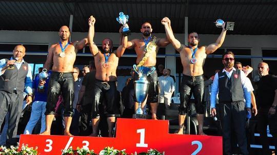 Manisa Yuntdağı Güreşleri’nin başpehlivanı Feyzullah Aktürk oldu