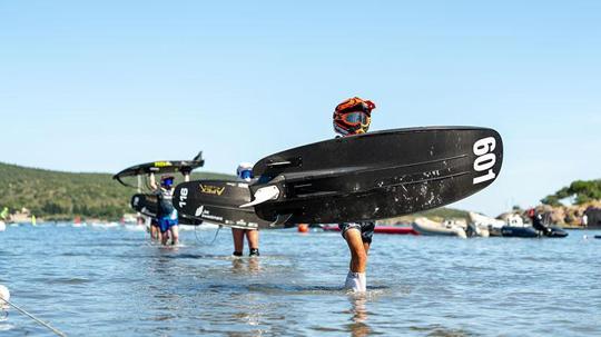 İzeltaş Dünya Motosurf Şampiyonası ilk gün etap yarışları sona erdi