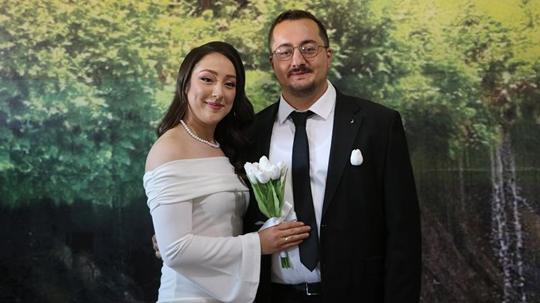 Öğretmen çiftin nikah töreni okul bahçesinde yapıldı