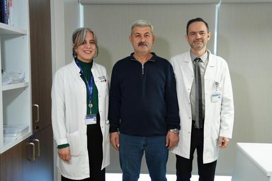 Kalbi 20 kez duran hasta, kalp masajı eşliğinde yapılan anjiyoyla hayata tutundu