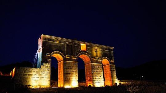 Patara'nın görkemli Kent Kapısı'nda 2 bin yıl sonra yeniden su akışı sağlandı