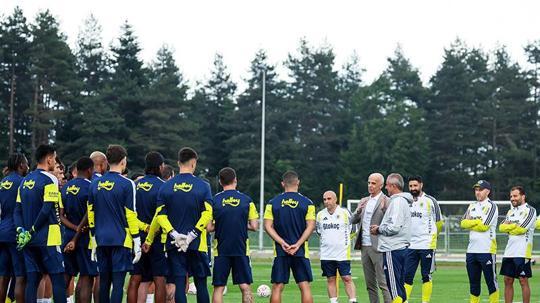 Fenerbahçe, Topuk Yaylası'nda hazırlıklarını sürdürüyor