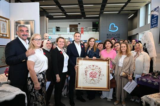BALMEK kursiyerlerinin el emeği ürünleri sergilendi