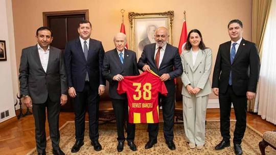 Kayserispor yönetiminden MHP Lideri Bahçeli’ye ziyaret