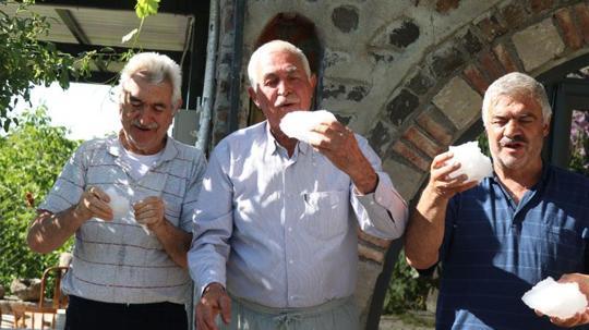 Kışın karla doldurulan kuyular, yazın serinlemek için kullanılıyor