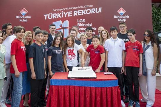 LGS’de Bahçeşehir Koleji’nden 31 öğrenci 500 tam puan aldı