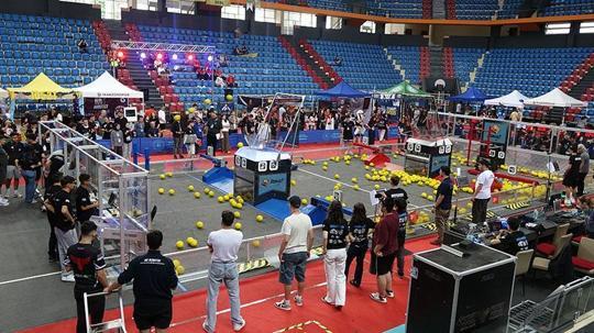Lise öğrencilerinin ‘uluslararası robotik yarışma’ heyecanı