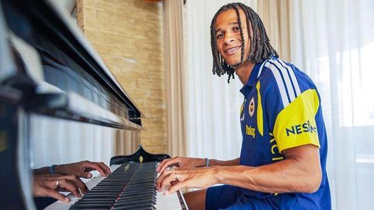 Nathan Ake: İlk amacımız öncelikle Şampiyonlar Ligi’ne kalmak