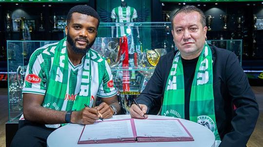 Konyaspor, Chidozie Awaziem'i renklerine bağladı