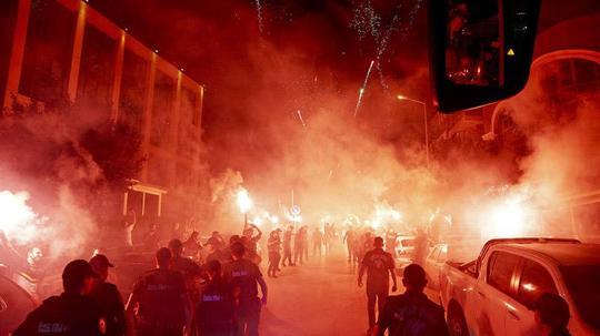 Fenerbahçe kafilesi, Ankara'da coşkuyla karşılandı