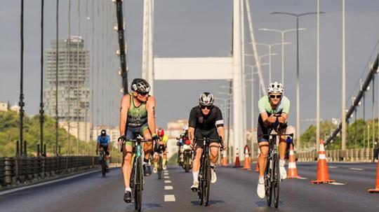 Kıtalararası triatlon yarışı Beykoz’da yapıldı