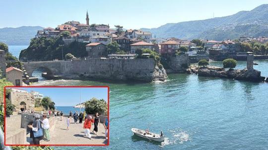 6 bin 600 nüfuslu Amasra'ya 8 ayda 1 milyon turist geldi