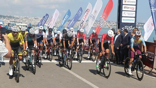 ‘Tour of Samsun 2026 Uluslararası Bisiklet Yarışı’ başladı